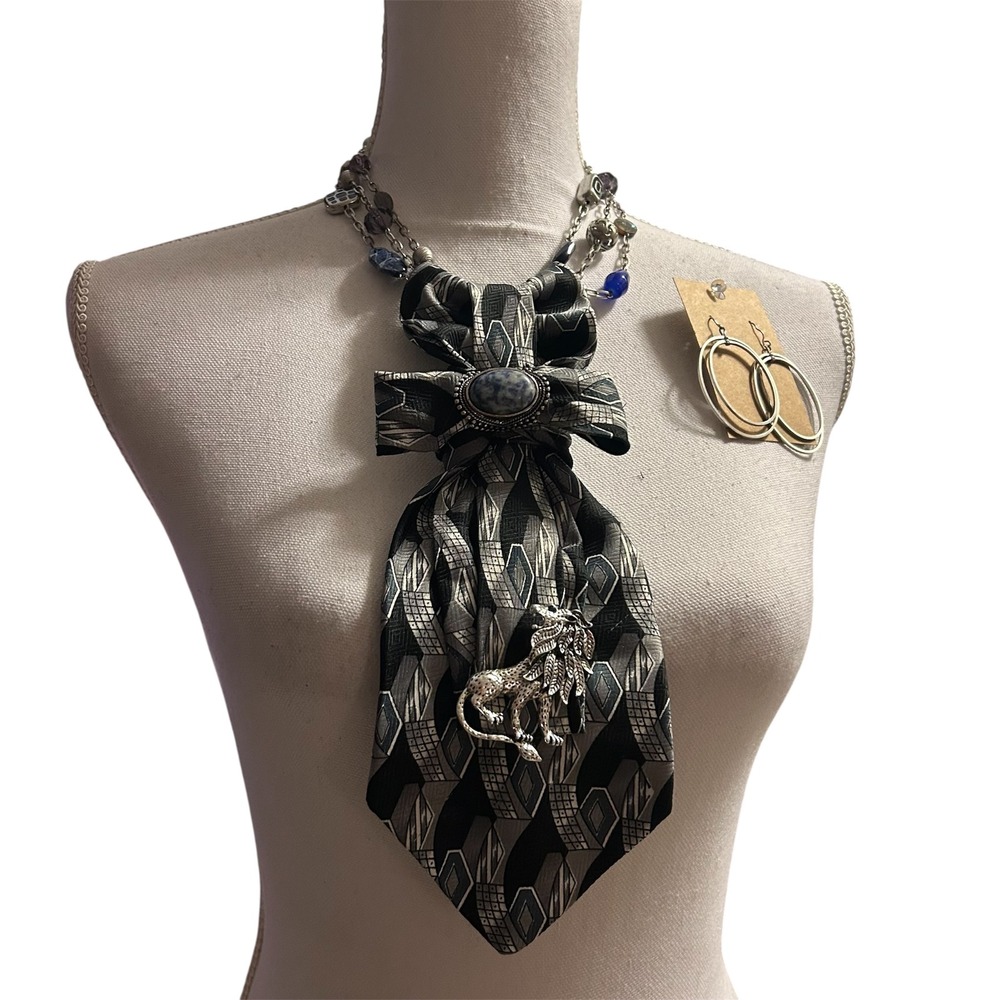 Franck Michel Italy Silk Tie Necklace Lion Brooch & Hoop Earrings Set Maximalist - Picture 9 of 11